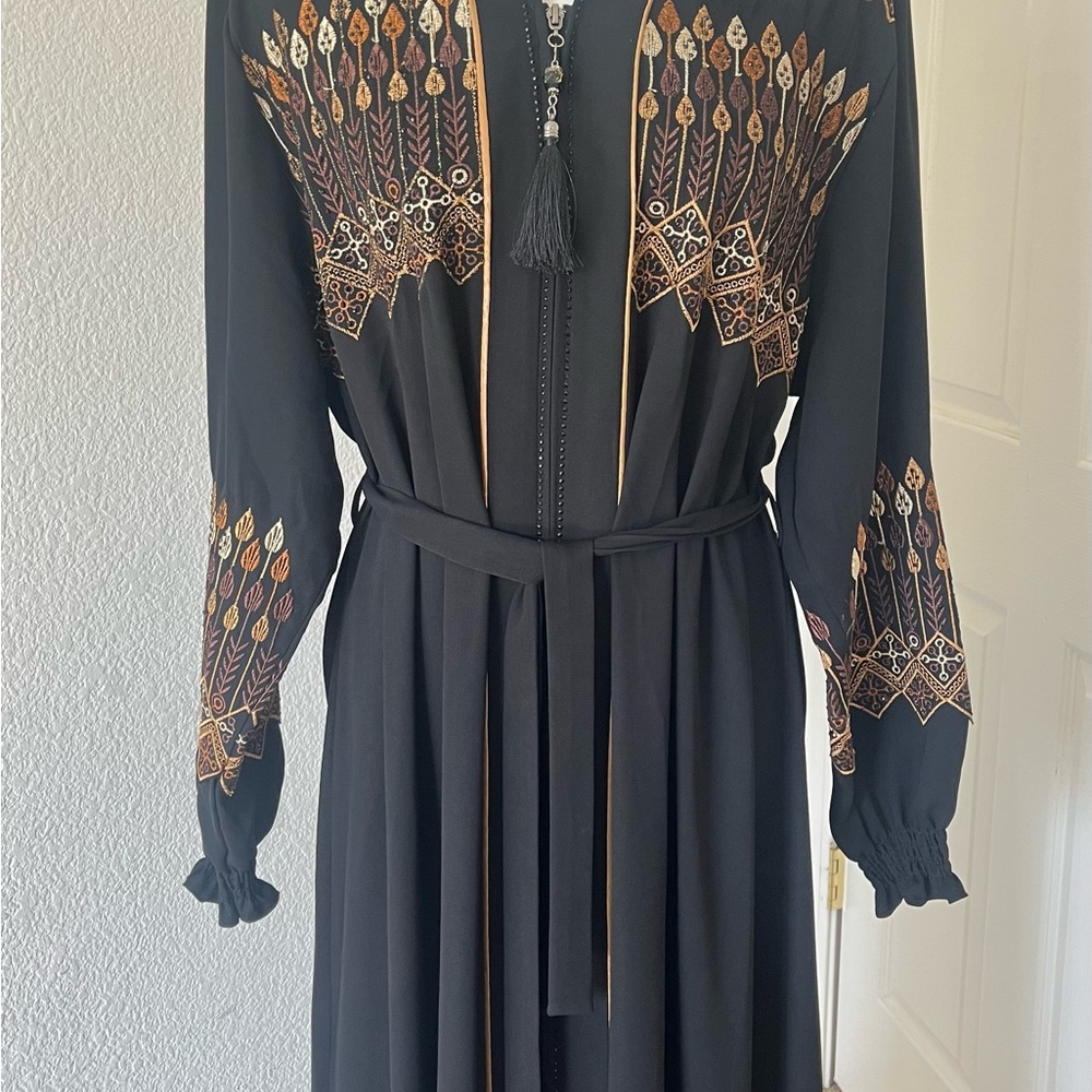 NEW STYLE BLACK EMBROIDERED TURKISH ABAYA